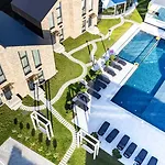 Apartment J7 Berzas 2bd With Terrace I Cohost *