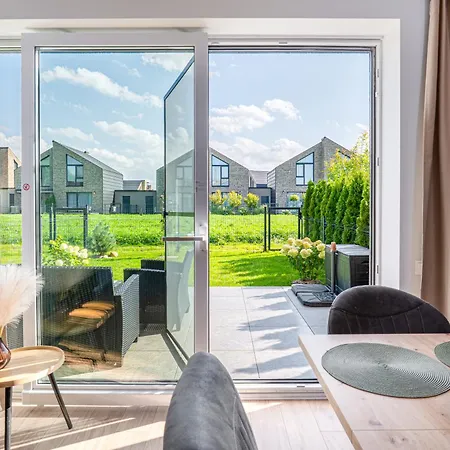 J7 Berzas 2bd With Terrace I Cohost Апартаменты Паланга