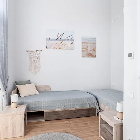 J7 Berzas 2bd With Terrace I Cohost * Паланга