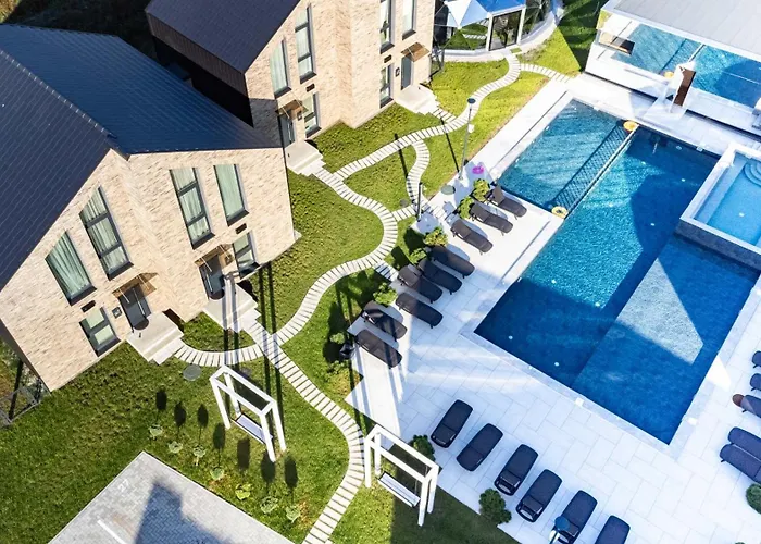 Daire J7 Berzas 2bd With Terrace I Cohost *